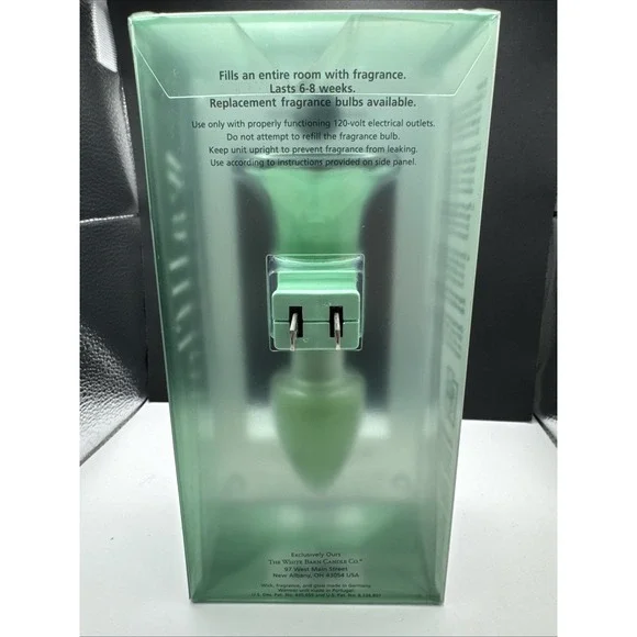 Bath & Body Works Wallflowers White Barn Candle Cucumber Melon Retired Rare NIP‎ - Picture 3 of 4